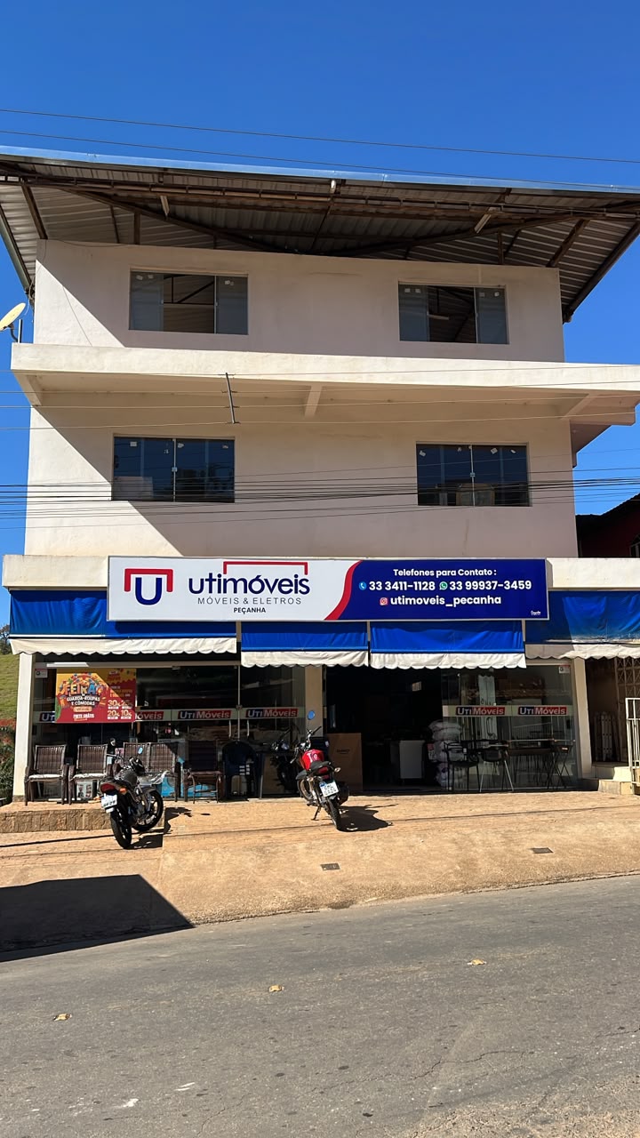 Fachada da loja Utimóveis de Peçanha